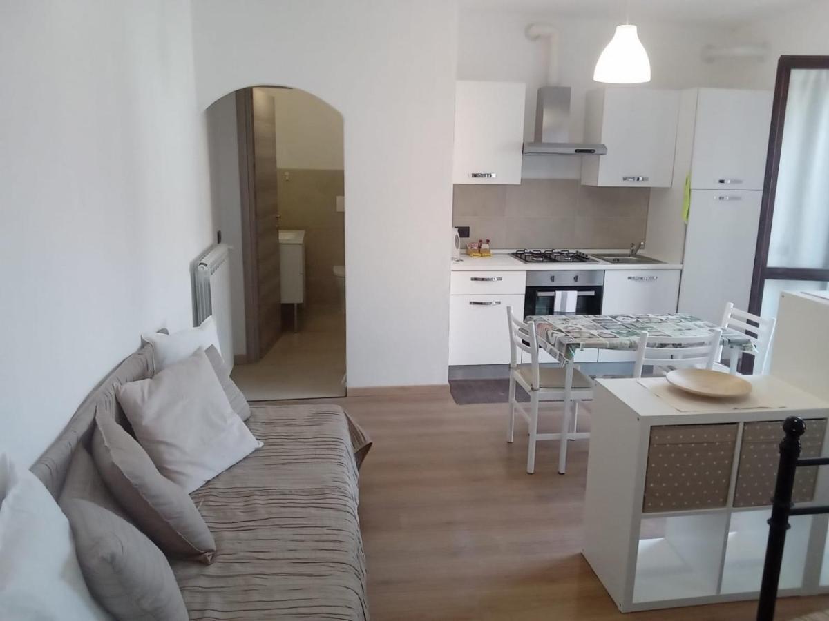 דירות מנדלו דל לאריו Casa Stefania 3 מראה חיצוני תמונה
